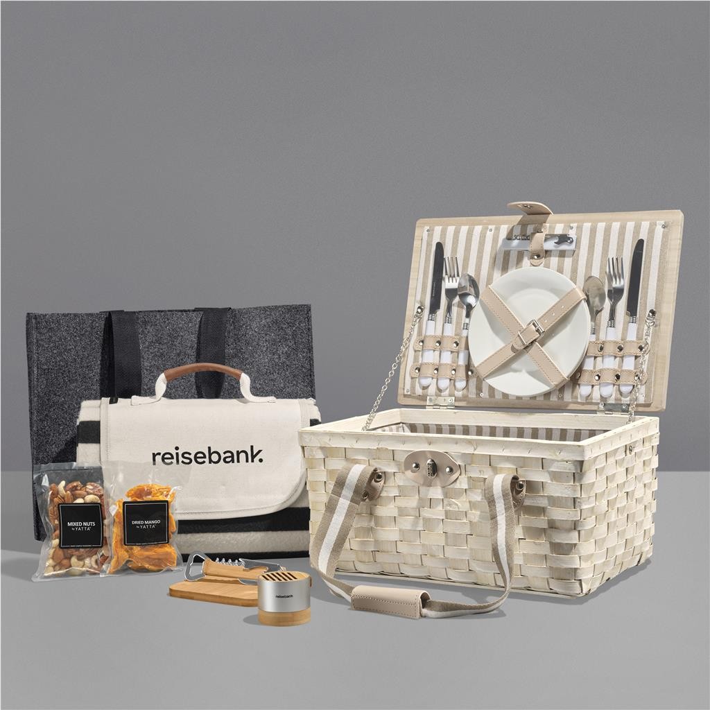 Yatta Golden Glances Hamper