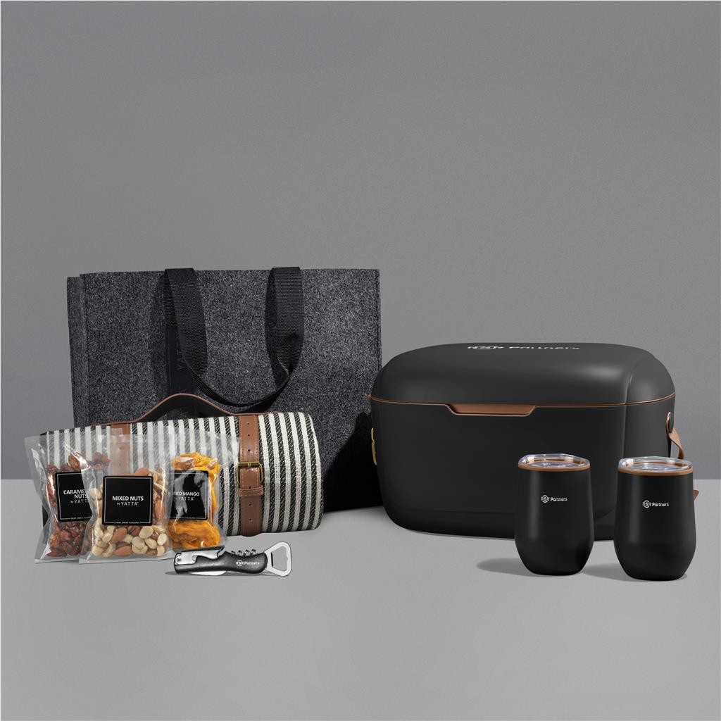Yatta Chic Chill Hamper
