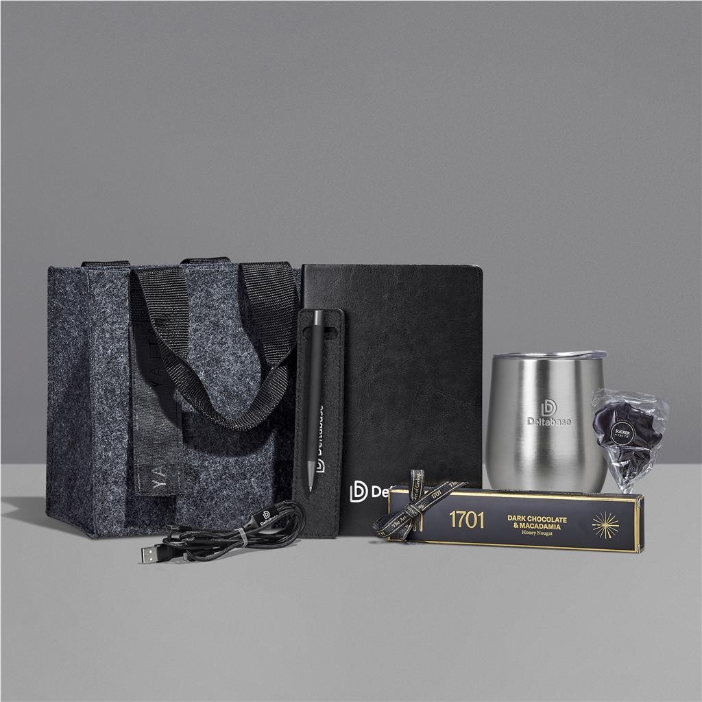 Yatta Class & Charm Hamper